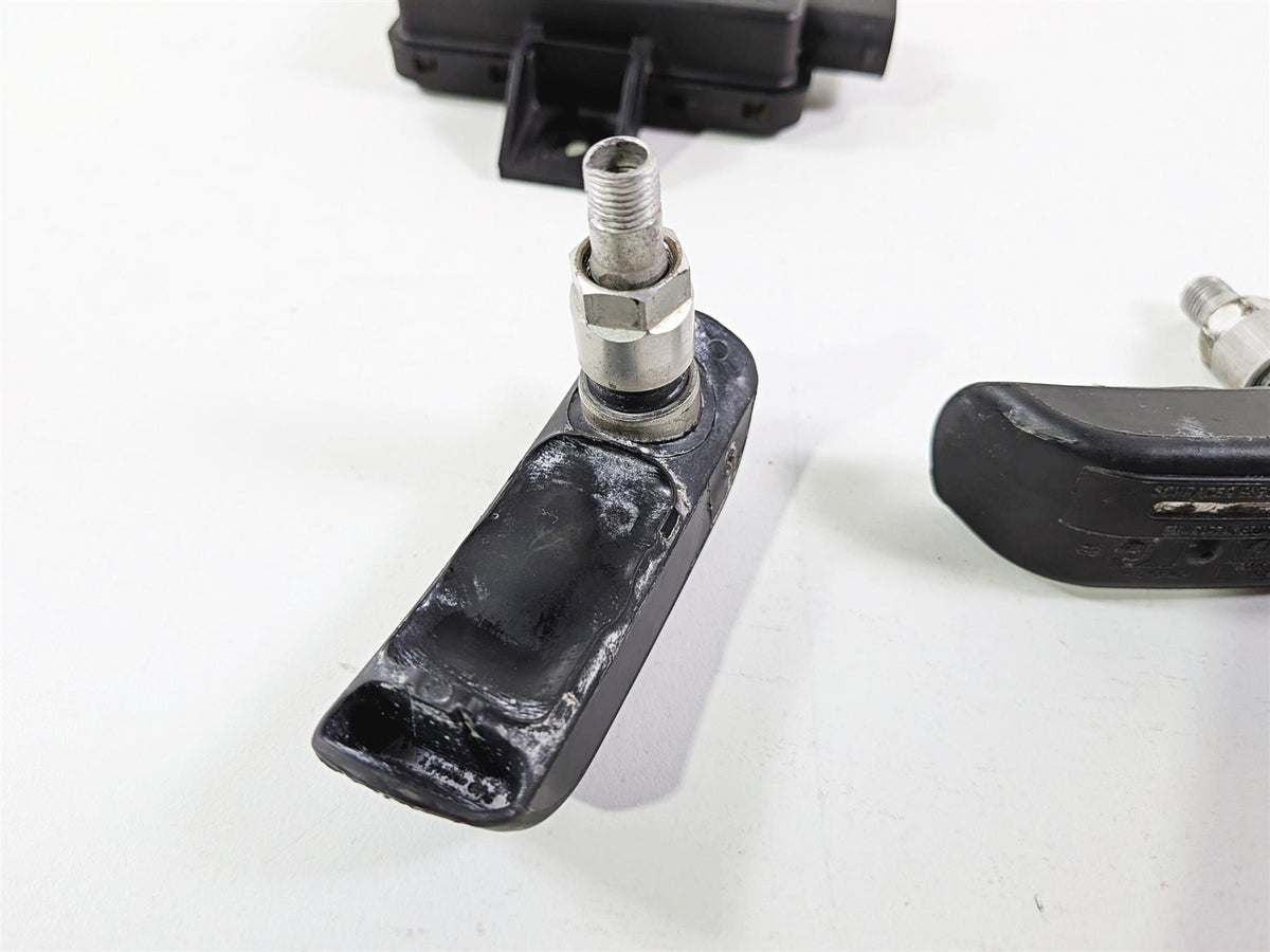 2015 BMW R1200GS K50 Rdc Sensor & Tire Sensors 36318532731 65758546222 {{ shop.shopifyCountryName }} - Mototech271