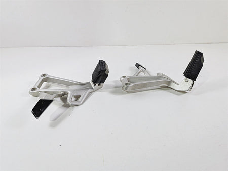 2023 BMW F850GS K81 Rear Passenger Foot Peg Rest Set 46718564829 46718564830 {{ shop.shopifyCountryName }} - Mototech271