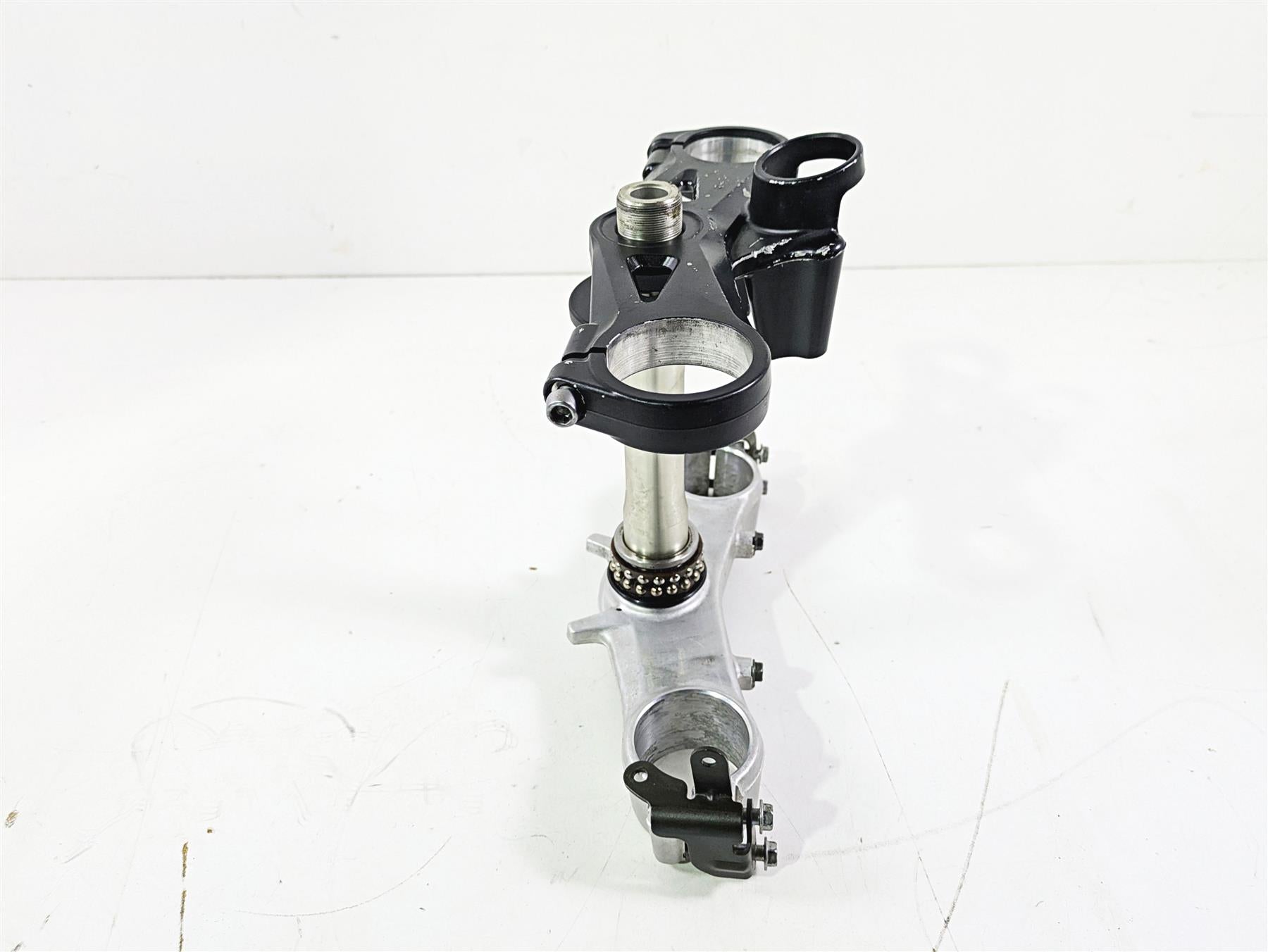 2005 Kawasaki ZX1000 ZX10R Ninja Upper Lower Triple Tree Set 44037-0019 {{ shop.shopifyCountryName }} - Mototech271
