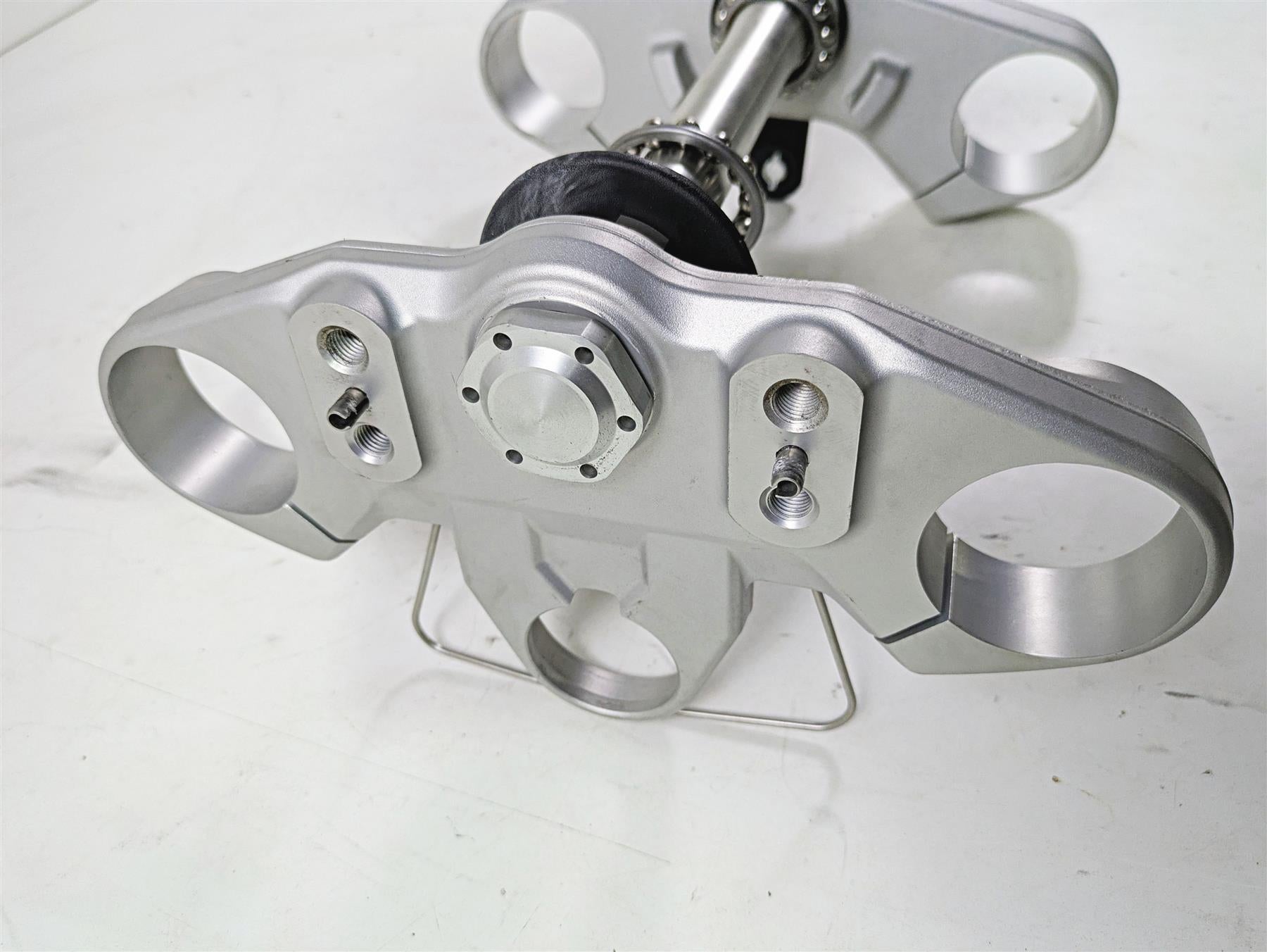 2013 Triumph Tiger 1215 Explorer Lower Upper Triple Tree Set T2041550 T2041622 {{ shop.shopifyCountryName }} - Mototech271