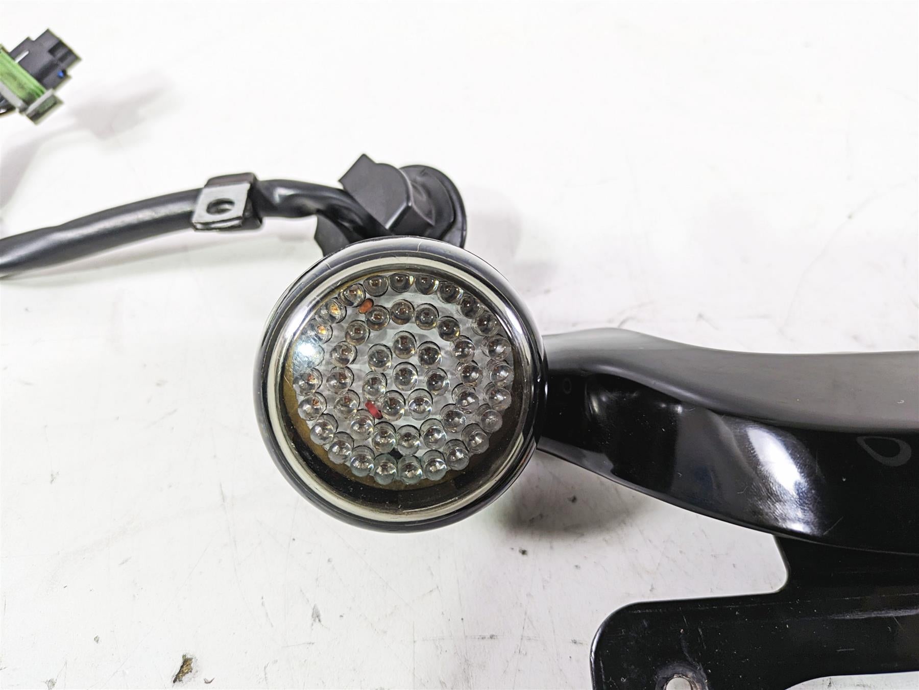 2015 Harley Touring FLHXS Street Glide Rear Led Blinker Turn Signal Bar 73314-10 {{ shop.shopifyCountryName }} - Mototech271