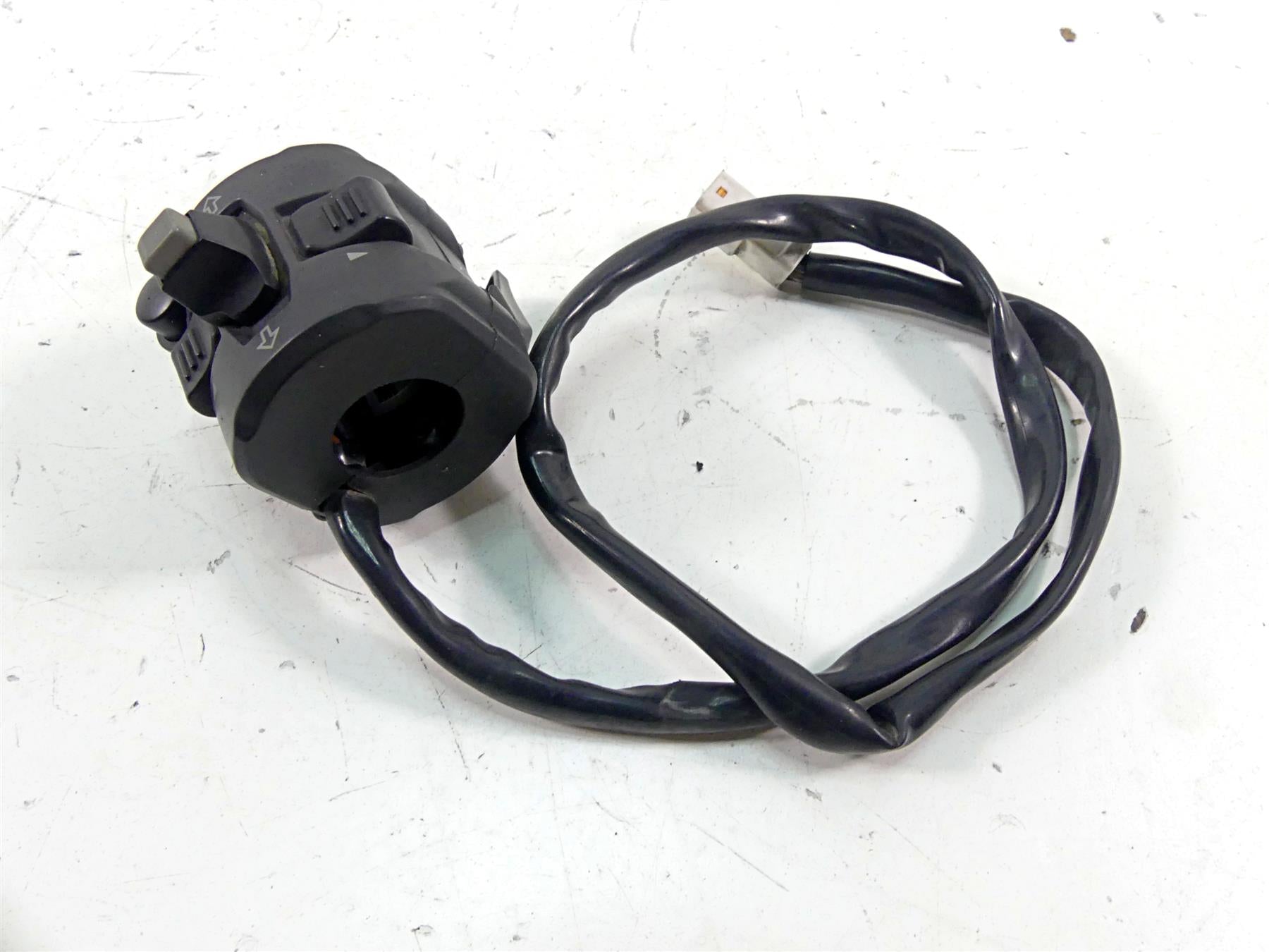 2013 Ducati Diavel Red Left Hand Light Blinker Control Switch 65110112E {{ shop.shopifyCountryName }} - Mototech271