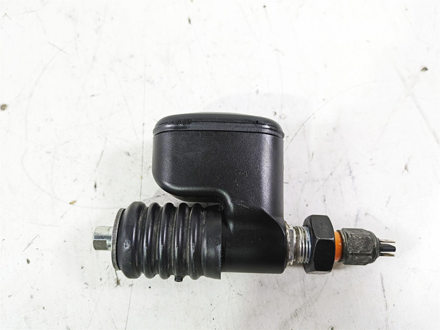 2013 Harley FXDWG Dyna Wide Glide Rear Brake Master Cylinder 42474-06C {{ shop.shopifyCountryName }} - Mototech271