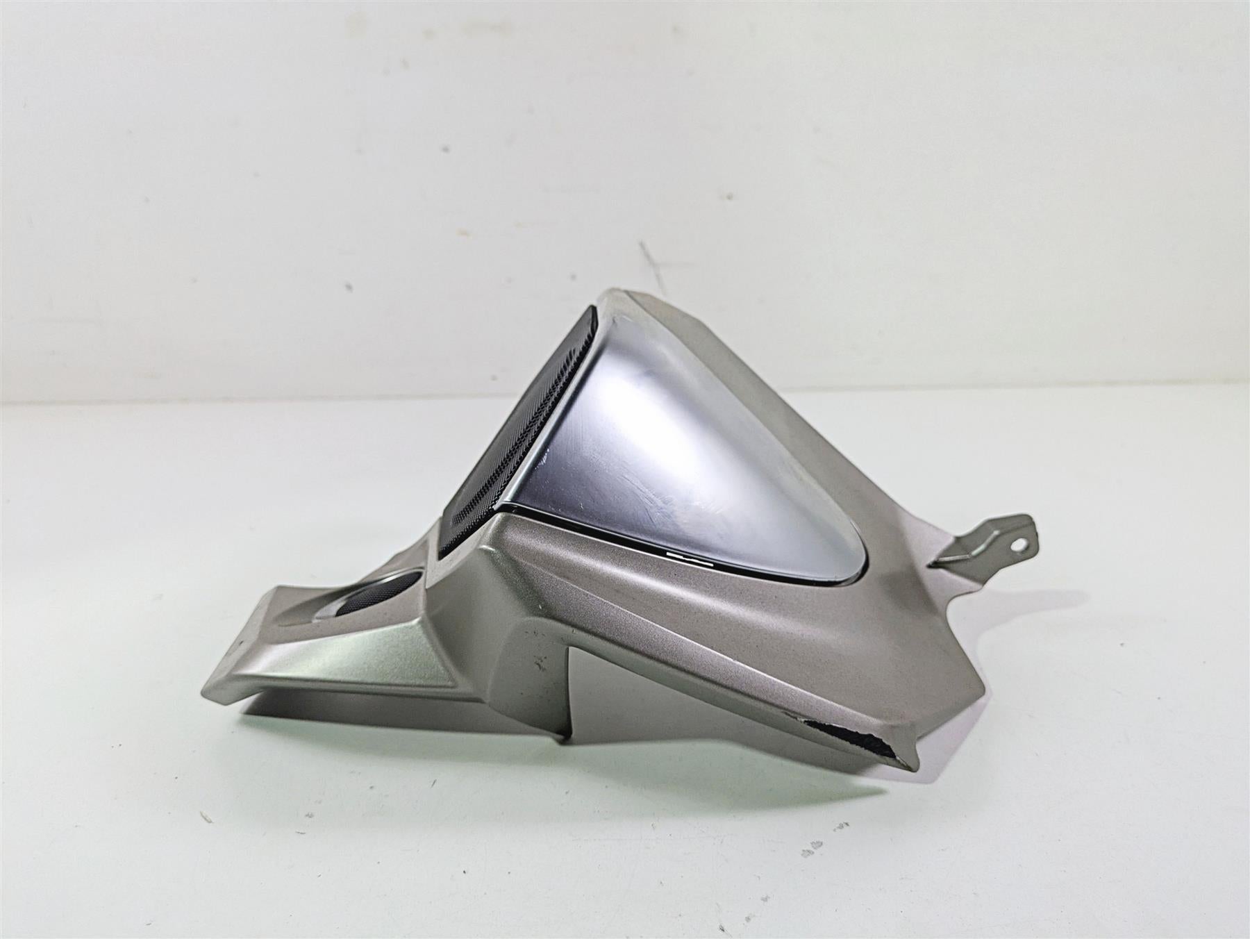 2014 BMW K1600 GTL K48 Left Speaker Cover Fairing Cowl - Read 46637709515 {{ shop.shopifyCountryName }} - Mototech271