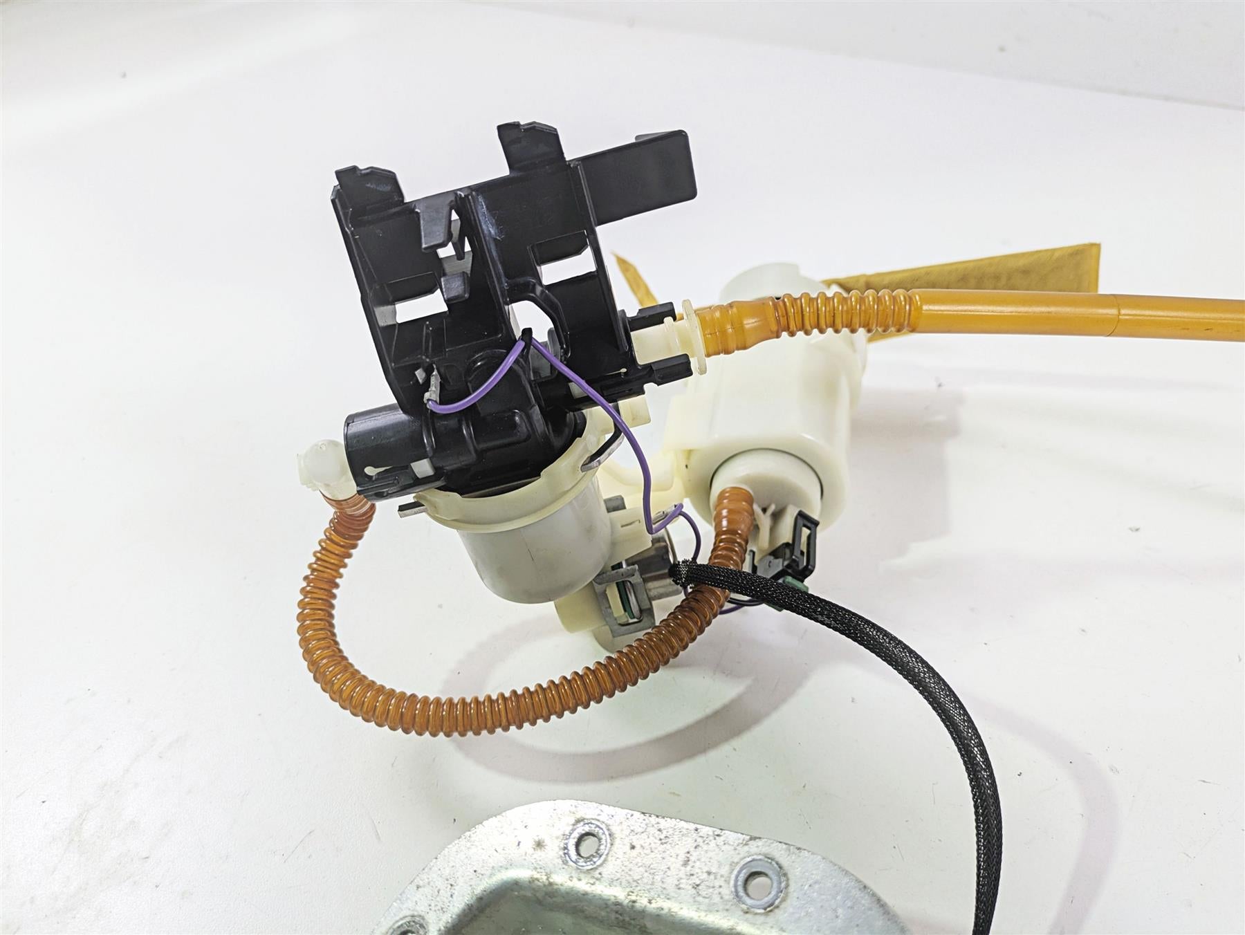 2010 Harley Dyna FXDB Street Bob Fuel Gas Petrol Pump - Tested 75218-04D {{ shop.shopifyCountryName }} - Mototech271