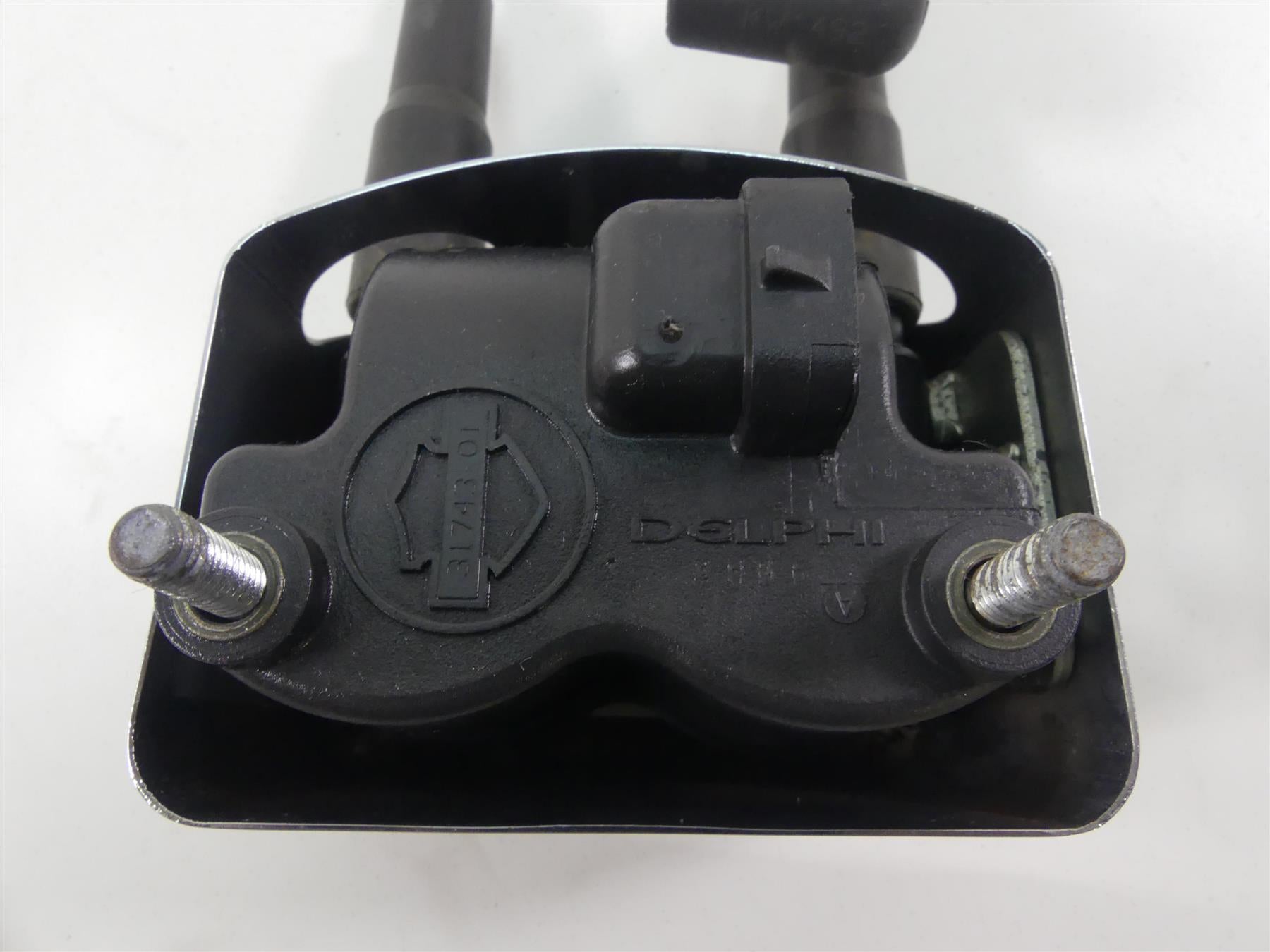 2009 Harley Dyna FXDF SE CVO Fat Bob Ignition Coil & Chrome Cover 31743-01 {{ shop.shopifyCountryName }} - Mototech271