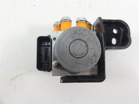 2015 Harley FLD Dyna Switchback Abs Brake Pump Module 48340-12 {{ shop.shopifyCountryName }} - Mototech271