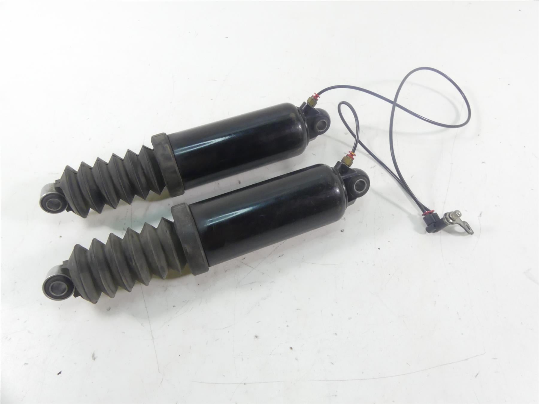 2006 Harley Touring FLHTCUI Electra Glide Showa Rear Shock Set 13