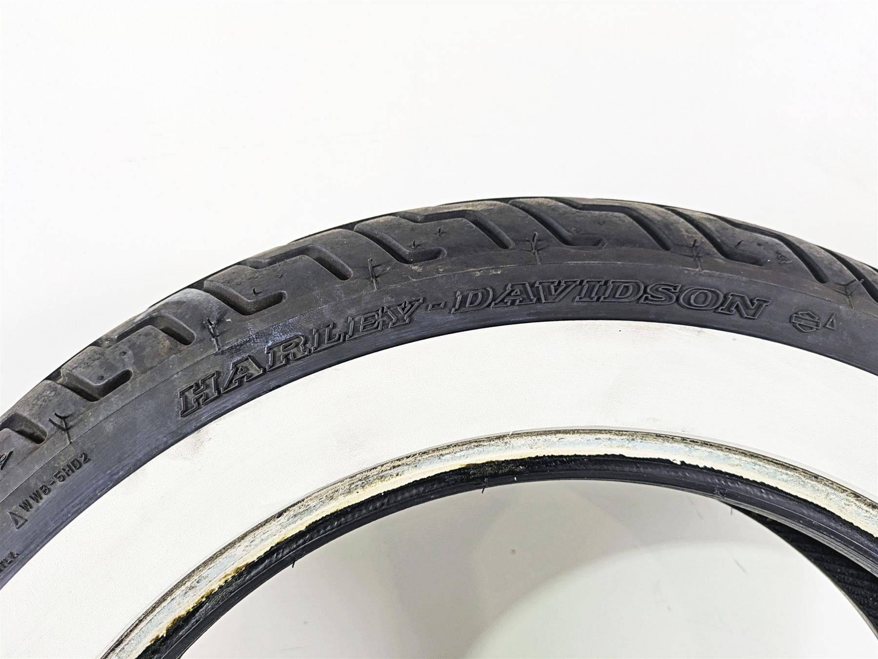 Used Motorcycle Front Tire Harley Dunlop D402F MT90B16 72H 43022-91A {{ shop.shopifyCountryName }} - Mototech271