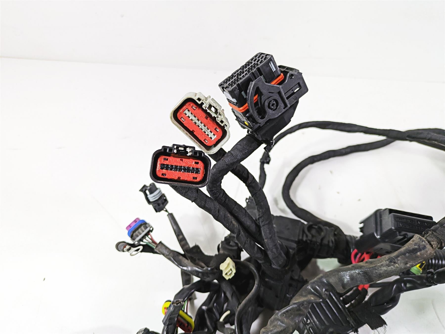 2012 Harley FLD Dyna Switchback Main Wiring Harness Loom -No Cuts 71072-12A {{ shop.shopifyCountryName }} - Mototech271