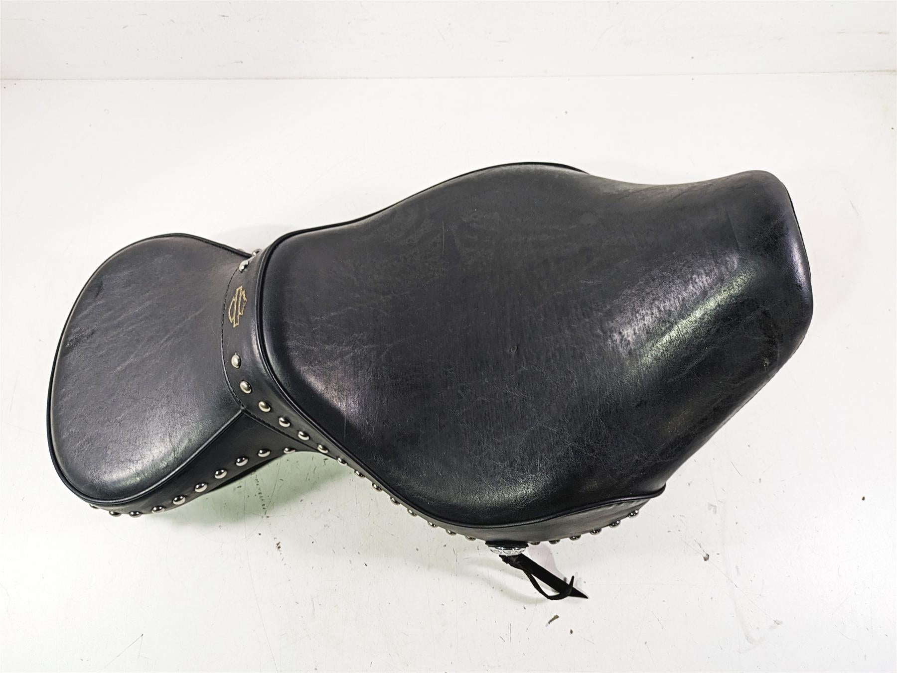 2002 Harley FLSTC Softail Heritage Studded Duo Seat Saddle {{ shop.shopifyCountryName }} - Mototech271