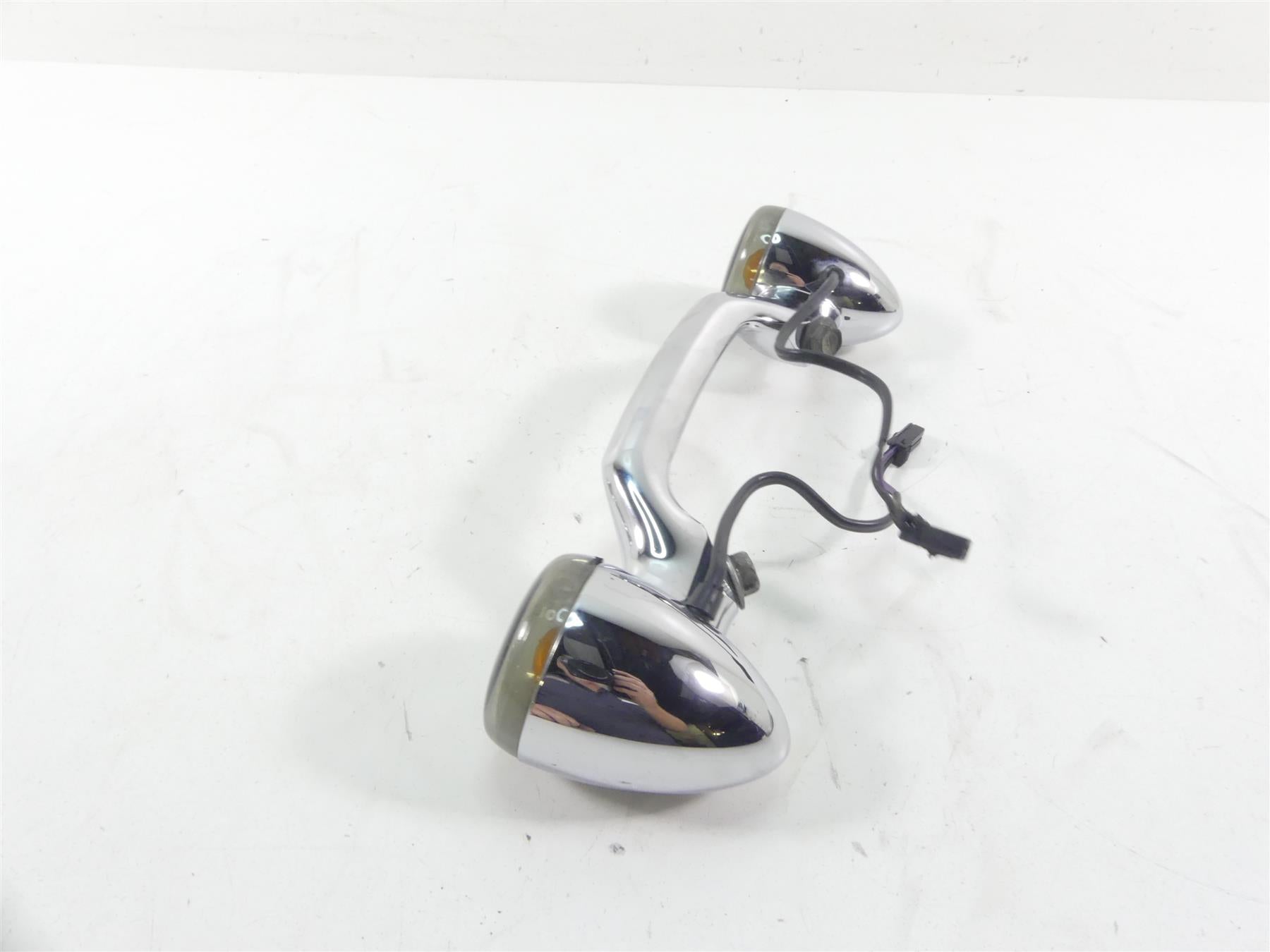 2007 Harley FLHTCU SE CVO Electra Glide Rear Blinker Turn Signal Bar 68997-04 {{ shop.shopifyCountryName }} - Mototech271