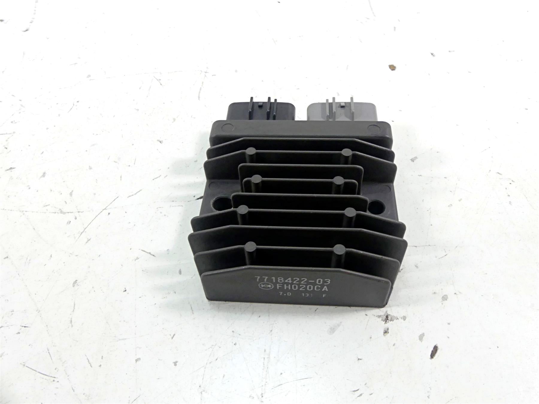 2018 BMW S1000RR K46 Rectifier Voltage Regulator FH020CA 12317718422 {{ shop.shopifyCountryName }} - Mototech271