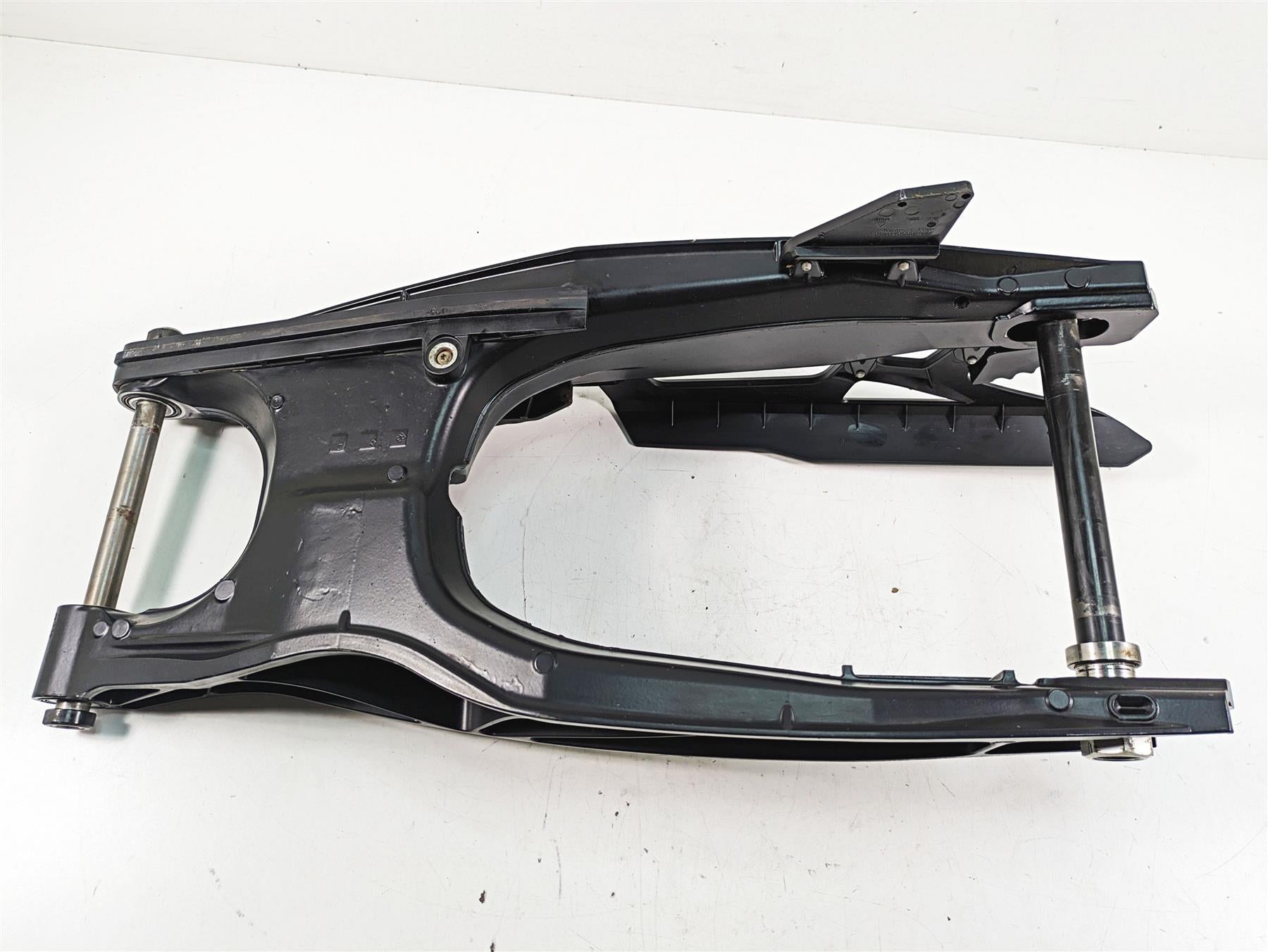 2020 KTM 1290 Super Adventure R Swingarm & Axle & Pivot Bolt 6040403004433 {{ shop.shopifyCountryName }} - Mototech271