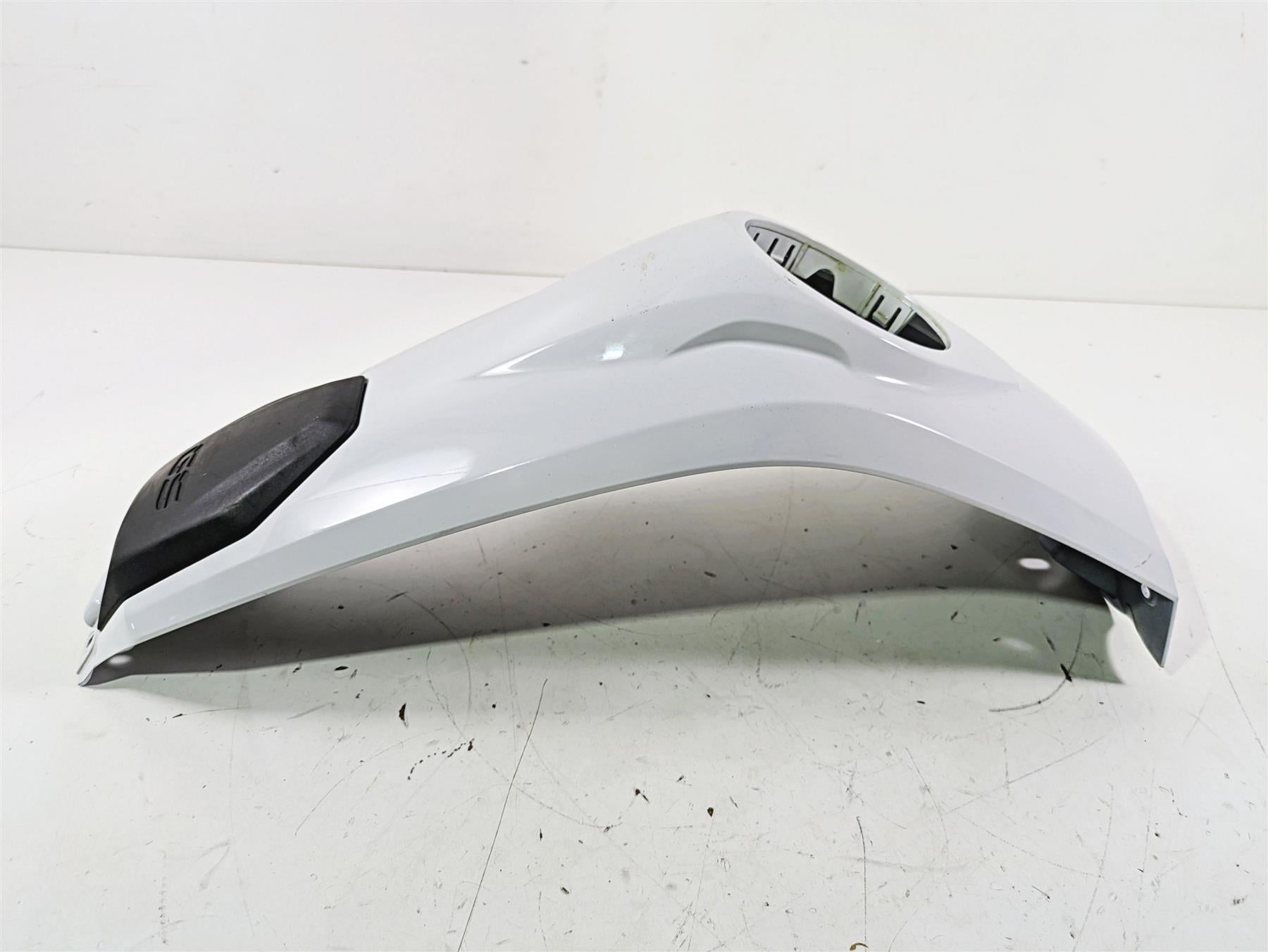 2018 BMW R1200GS GSW K50 Center Fuel Tank Cover Fairing 46638561399 {{ shop.shopifyCountryName }} - Mototech271