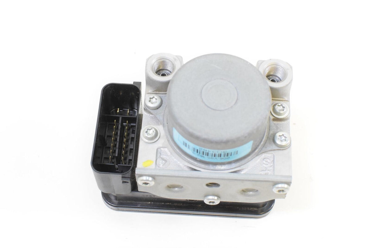 2015 Suzuki GSXR1300R Hayabusa Abs Brake Pump Module 55610-15H01 {{ shop.shopifyCountryName }} - Mototech271