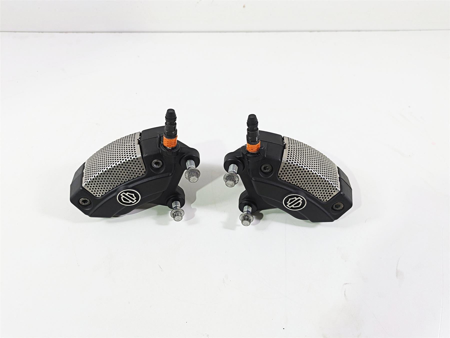 2016 Harley VRSCDX Night Rod Front Brake Caliper Set 44731-08 44732-08 | Mototech271