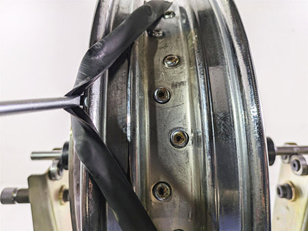 2008 Harley FLSTC 105TH Softail Heritage 16x3 Front Wheel Rim & Cover 41508-08 {{ shop.shopifyCountryName }} - Mototech271