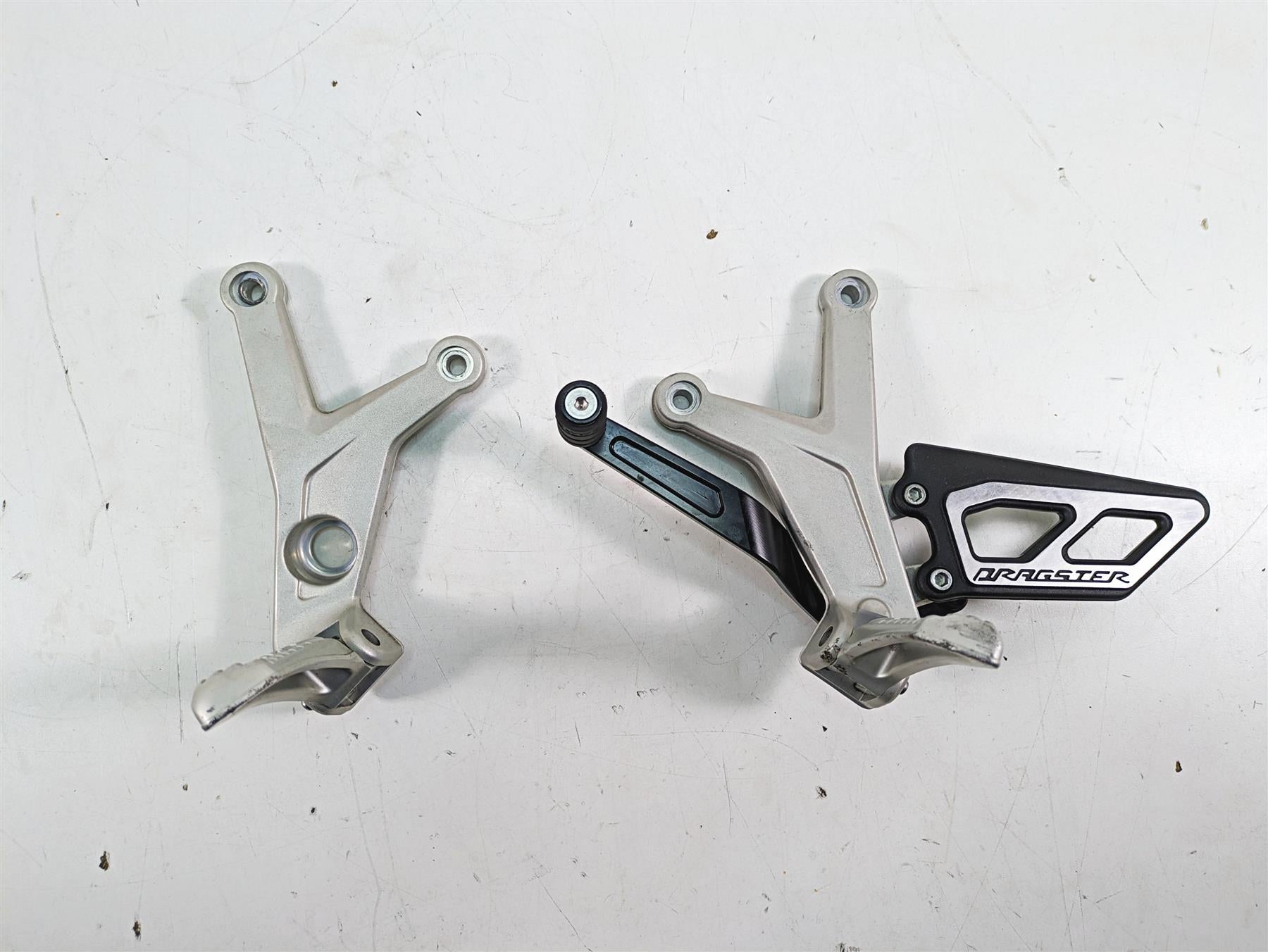 2017 Mv Agusta Dragster 800 Front Rider Footpeg Rest Set 8000B6239 8000B6238 {{ shop.shopifyCountryName }} - Mototech271