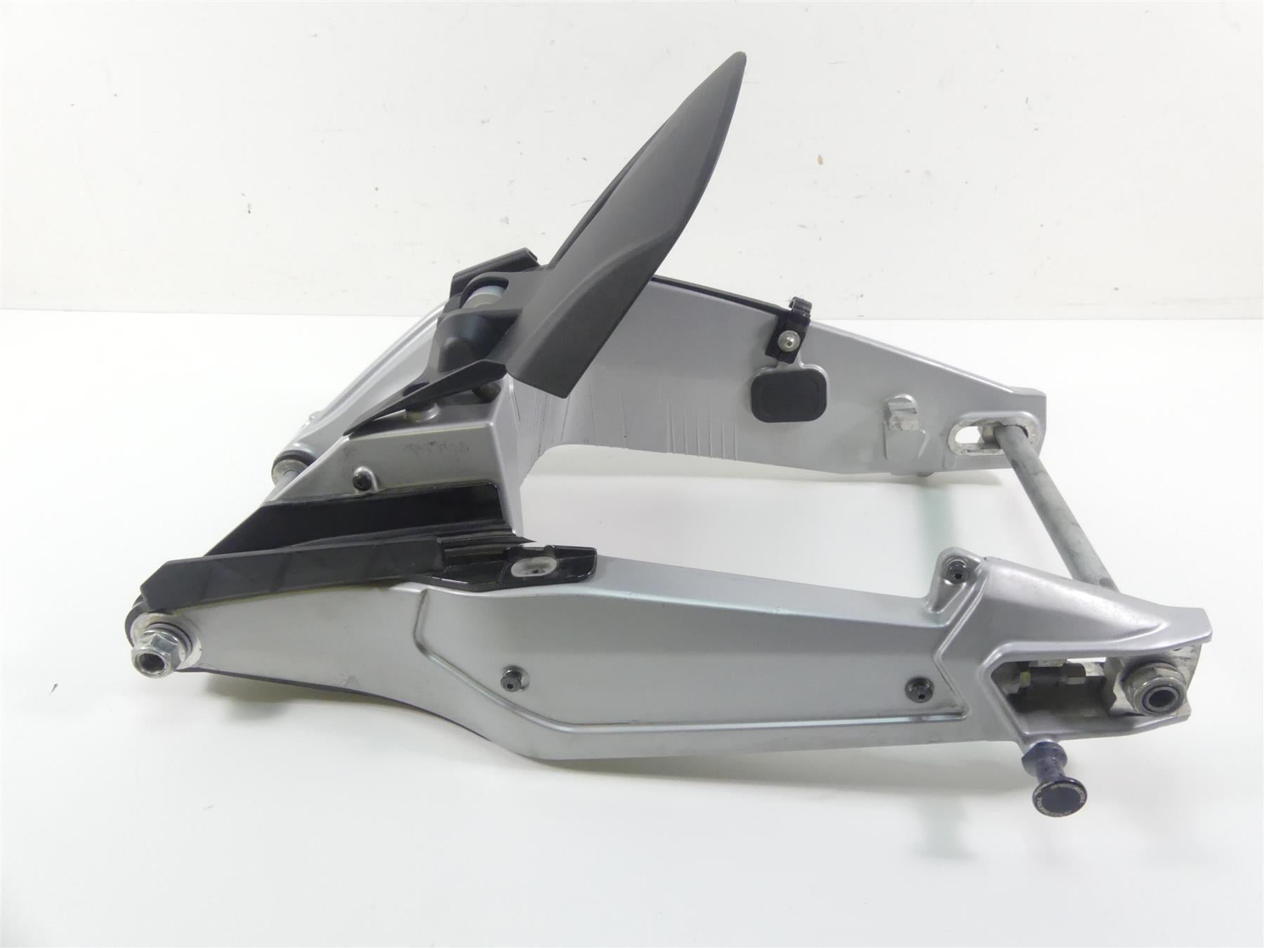 2021 Aprilia Tuono 660 RS660 Rear Swingarm Swing Arm Fender + 20mm Axle 2B007756