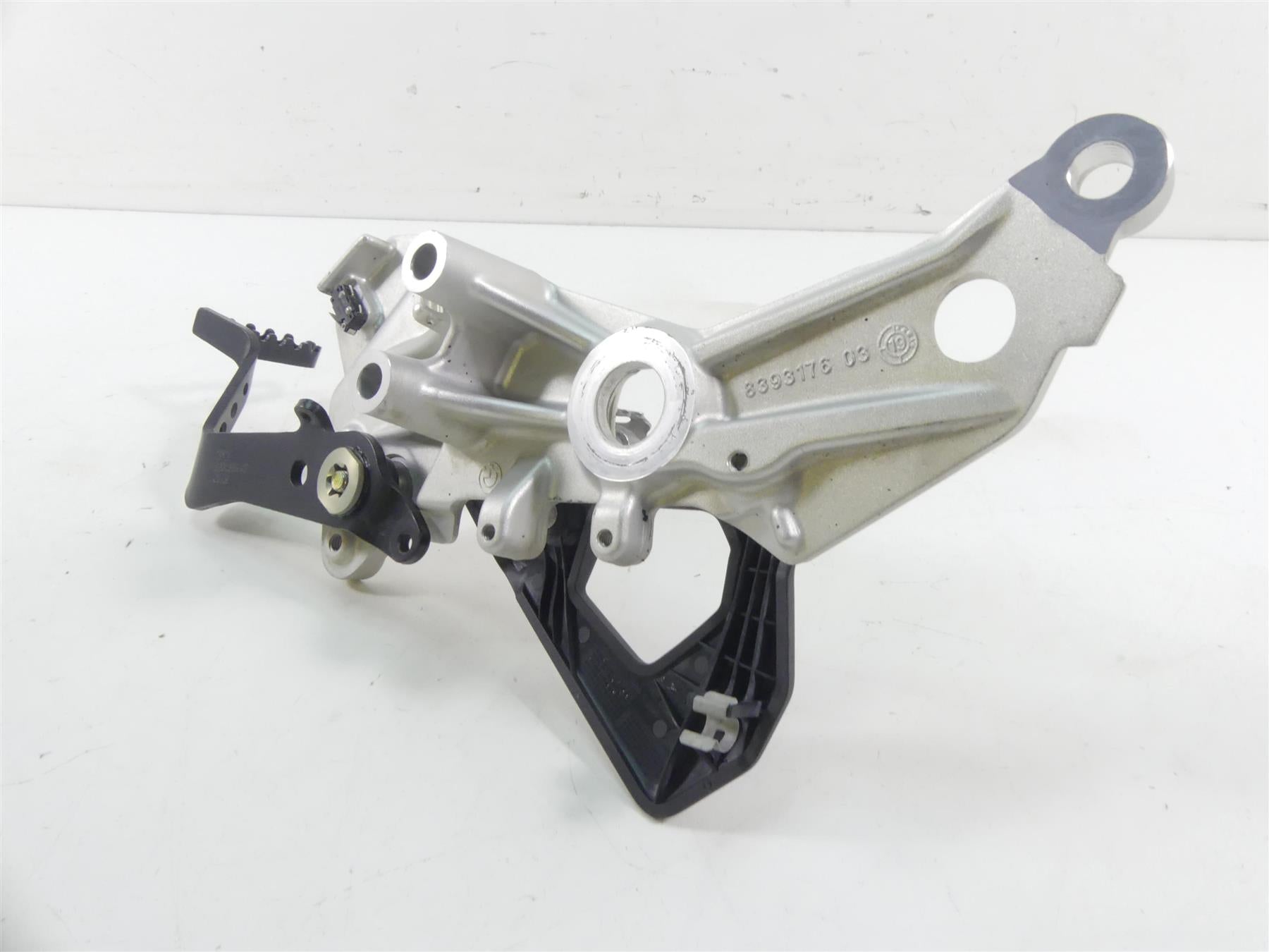 2020 BMW F850 GS K81 Rallye Front Right Footpeg & Brake Pedal 46718393176 {{ shop.shopifyCountryName }} - Mototech271
