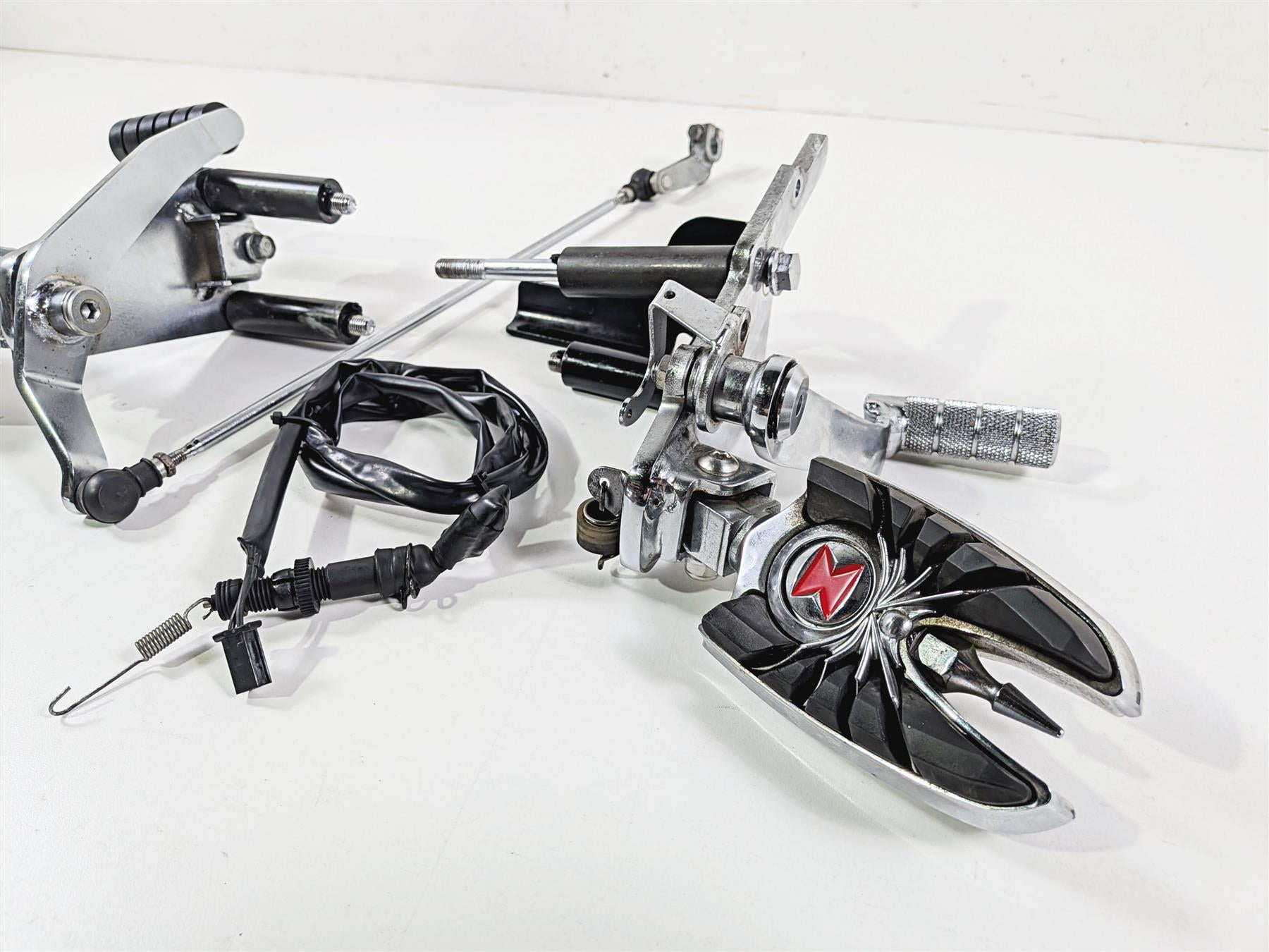2003 Honda V-Twin VTX1800 C Front Foot Peg Shifter Brake Pedal Set 50615-MCH-C10 {{ shop.shopifyCountryName }} - Mototech271