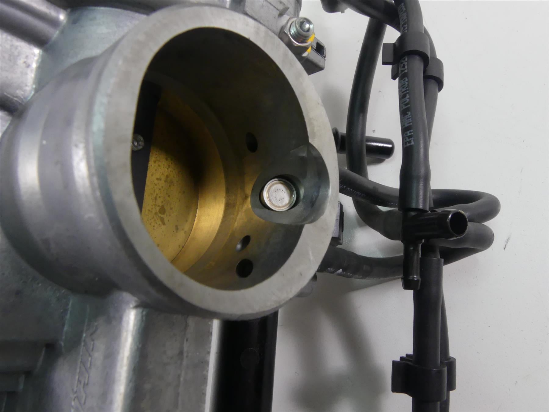 2020 Triumph Speed Triple RS 1050 Keihin Throttle Body Bodies T1243540 {{ shop.shopifyCountryName }} - Mototech271