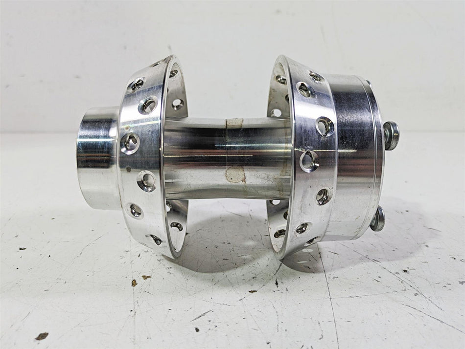 2019 Harley FLHCS Softail Heritage 16x3 Spoke Wheel Hub - Read 43017-07 {{ shop.shopifyCountryName }} - Mototech271