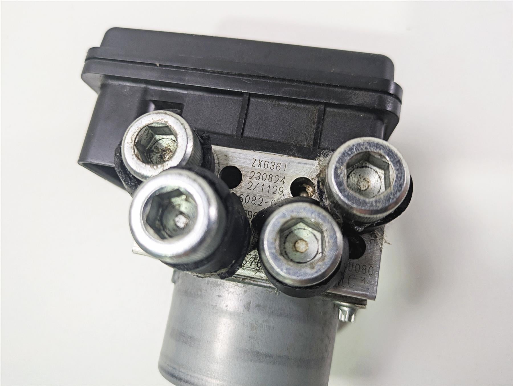 2024 Kawasaki ZX6R ZX636 Ninja Abs Brake Pump Unit Module 16082