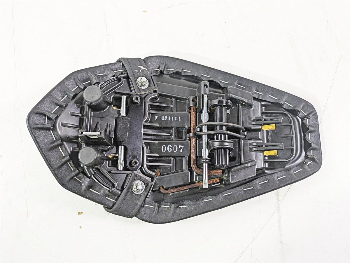 2020 Kawasaki ZX6R Ninja Rear Passenger Seat Saddle Pillion 53066-0607-12Y {{ shop.shopifyCountryName }} - Mototech271