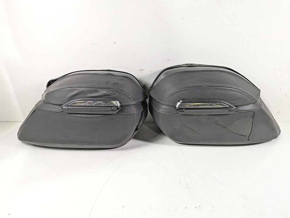 2008 Yamaha XVS1300 V-Star Tourer Saddlebag Set 5S6-F8440-00-00 5S6-F8430-00-00 {{ shop.shopifyCountryName }} - Mototech271