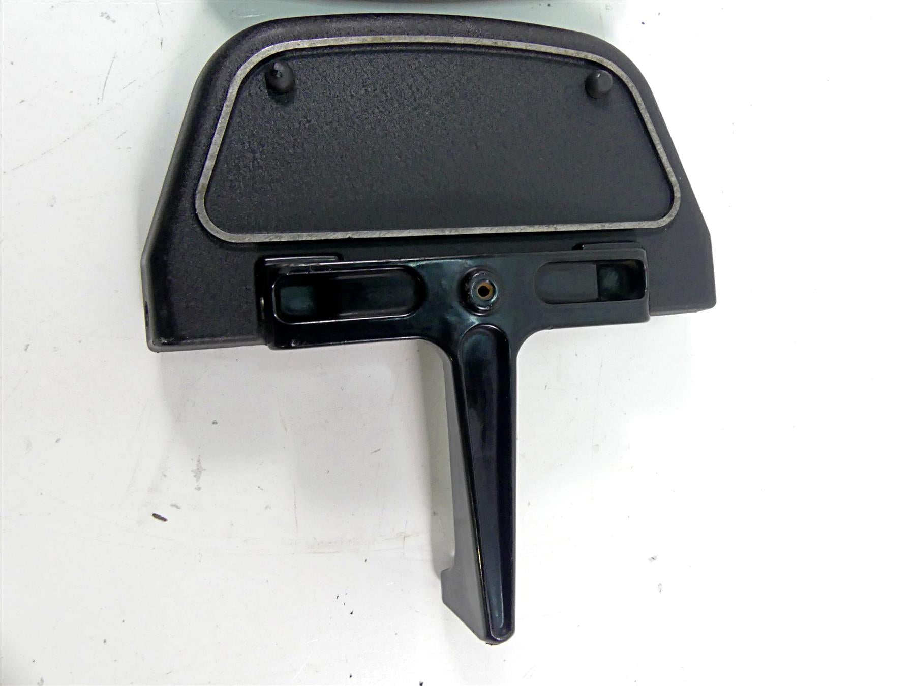 2007 Harley Touring FLHRC Road King Rear Passenger Floor Board Set 52719-93B {{ shop.shopifyCountryName }} - Mototech271