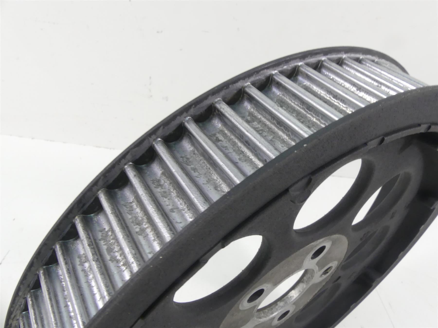 1998 Harley Touring FLHTC Electra Glide Rear Drive Belt Pulley 70T 40225-86 {{ shop.shopifyCountryName }} - Mototech271