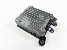 Load image into Gallery viewer, 2018 Indian Chieftain Limited Front Amplifier Amp Radio Stereo 4015979 | Mototech271

