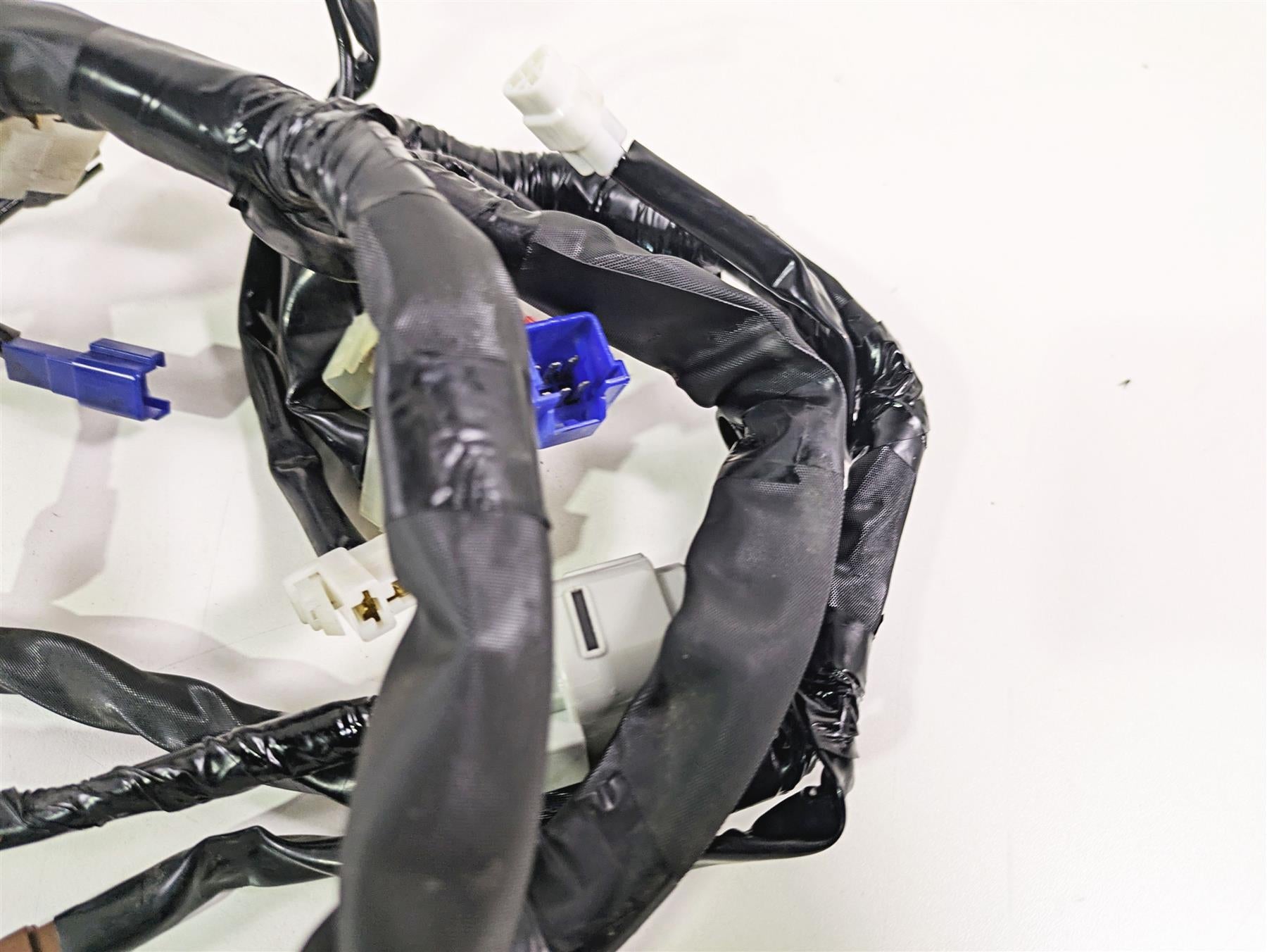 2009 Yamaha FZ1 FZS10 Fazer Main Wiring Harness Loom - No Cut 3C3-82590-10-00 {{ shop.shopifyCountryName }} - Mototech271