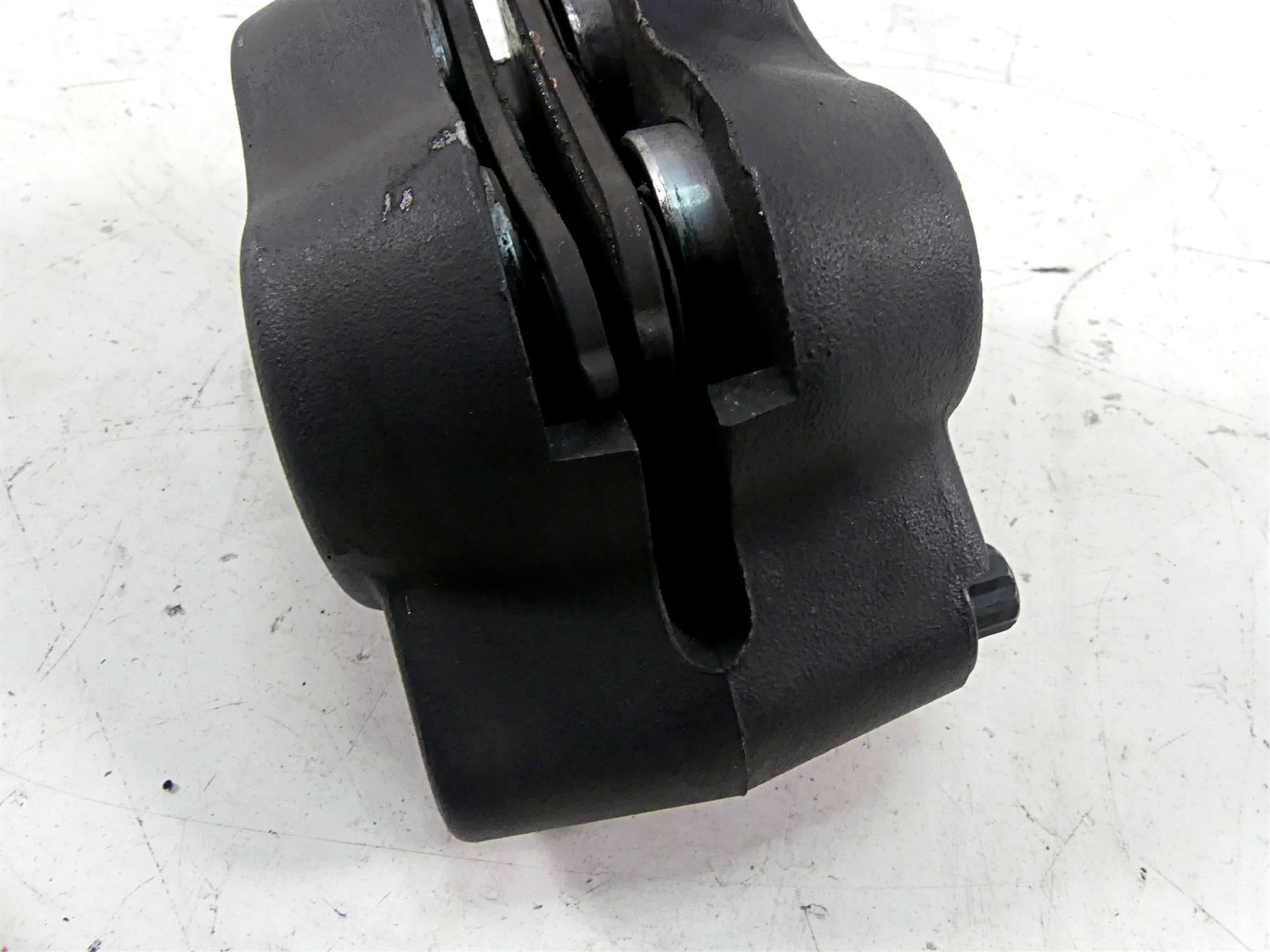 2011 Harley Softail FLSTF Fat Boy Front Brake Caliper 46356-11 {{ shop.shopifyCountryName }} - Mototech271