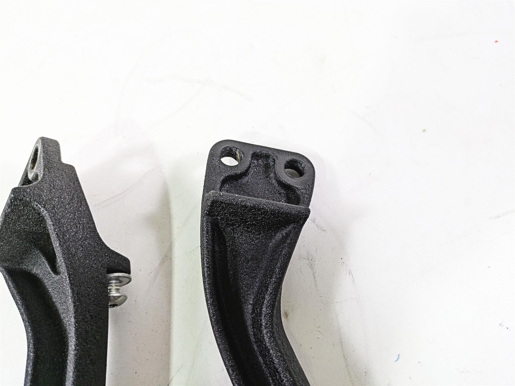 2014 Harley FXDL Dyna Low Rider Passenger Footpeg Foot Peg Set 49224-06 49230-06 {{ shop.shopifyCountryName }} - Mototech271