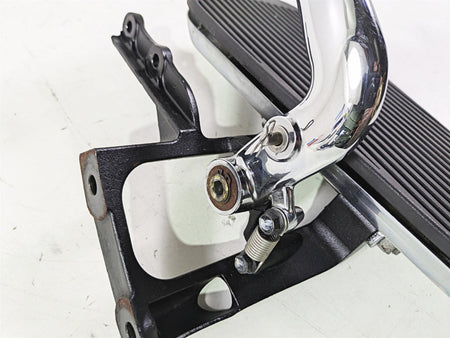 2018 Indian Chieftain Limited Chrome Right Floor Board & Brake Pedal 5141001 {{ shop.shopifyCountryName }} - Mototech271