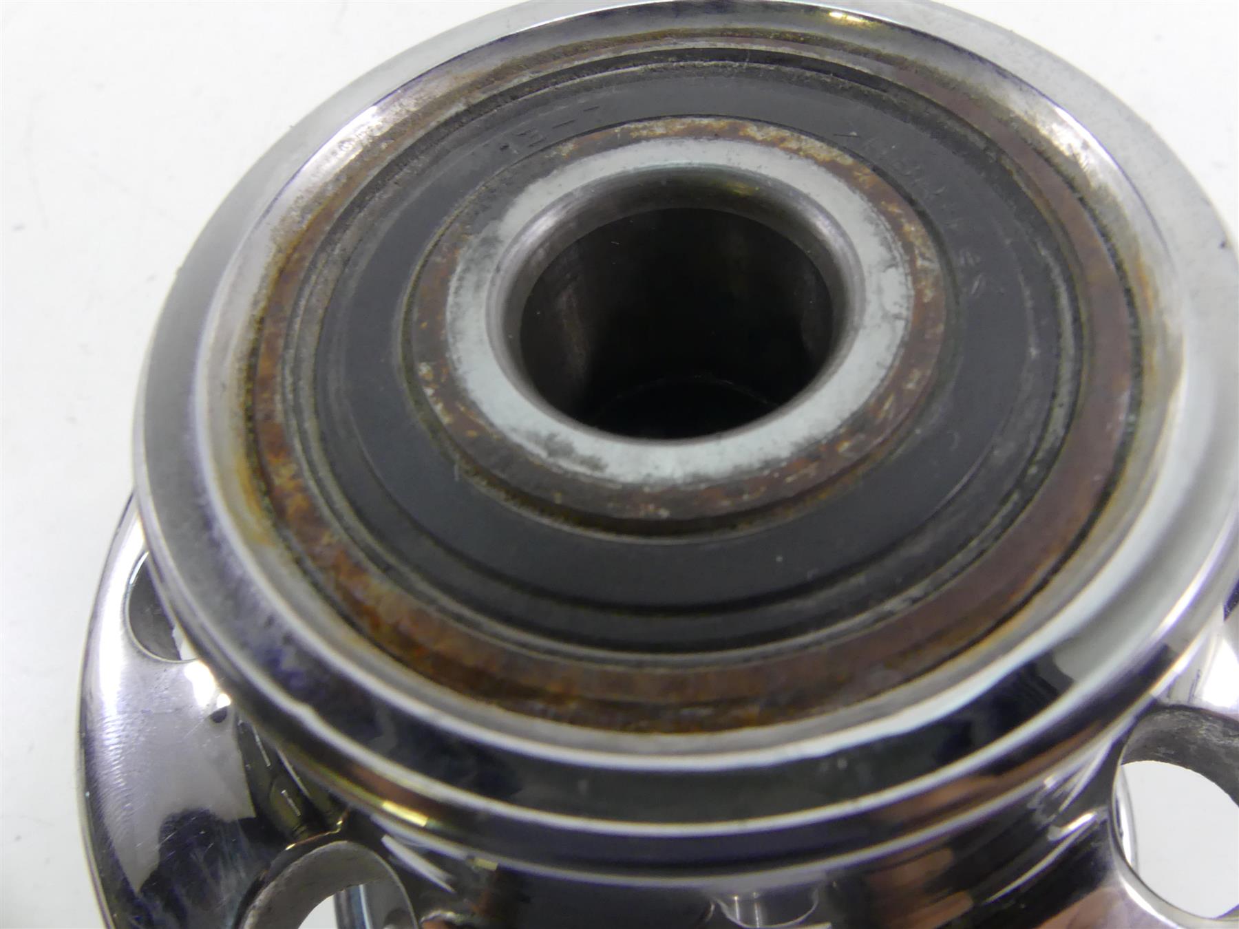 2004 Harley FXDWGI Dyna Wide Glide Front Chrome Spoke Wheel Hub 43671-05A {{ shop.shopifyCountryName }} - Mototech271