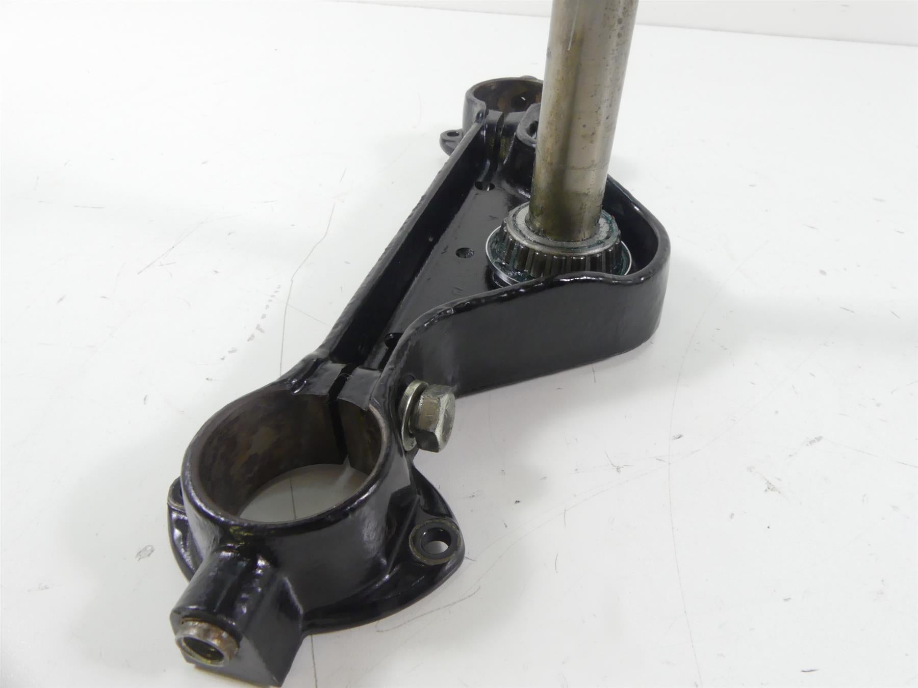 2007 Harley Touring FLHTCU SE CVO Electra Glide Upper Lower Triple Tree 45435-95 {{ shop.shopifyCountryName }} - Mototech271