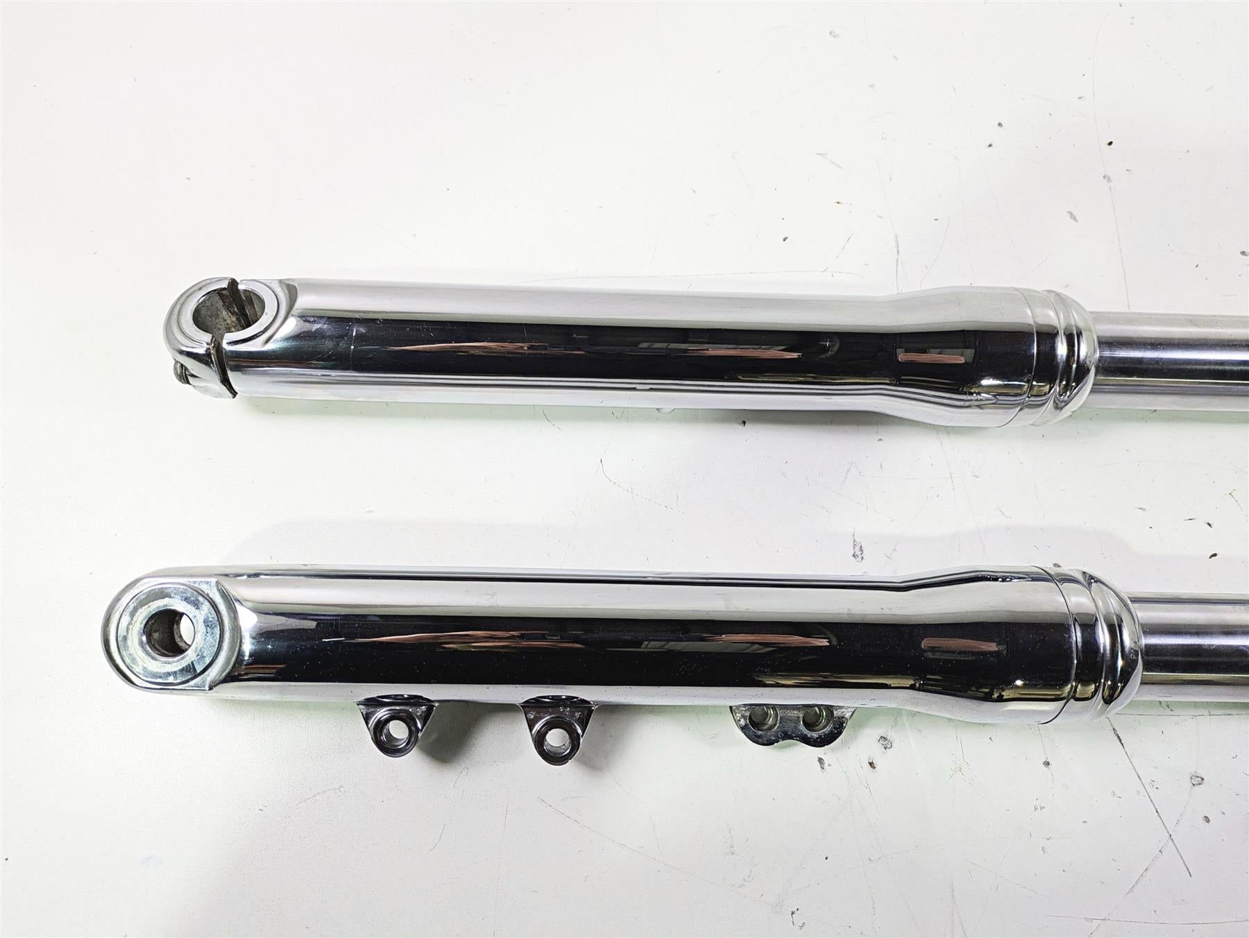 2007 Harley FXDWG Dyna Wide Glide Straight Chrome Front Fork Leg Set 47288-06A {{ shop.shopifyCountryName }} - Mototech271