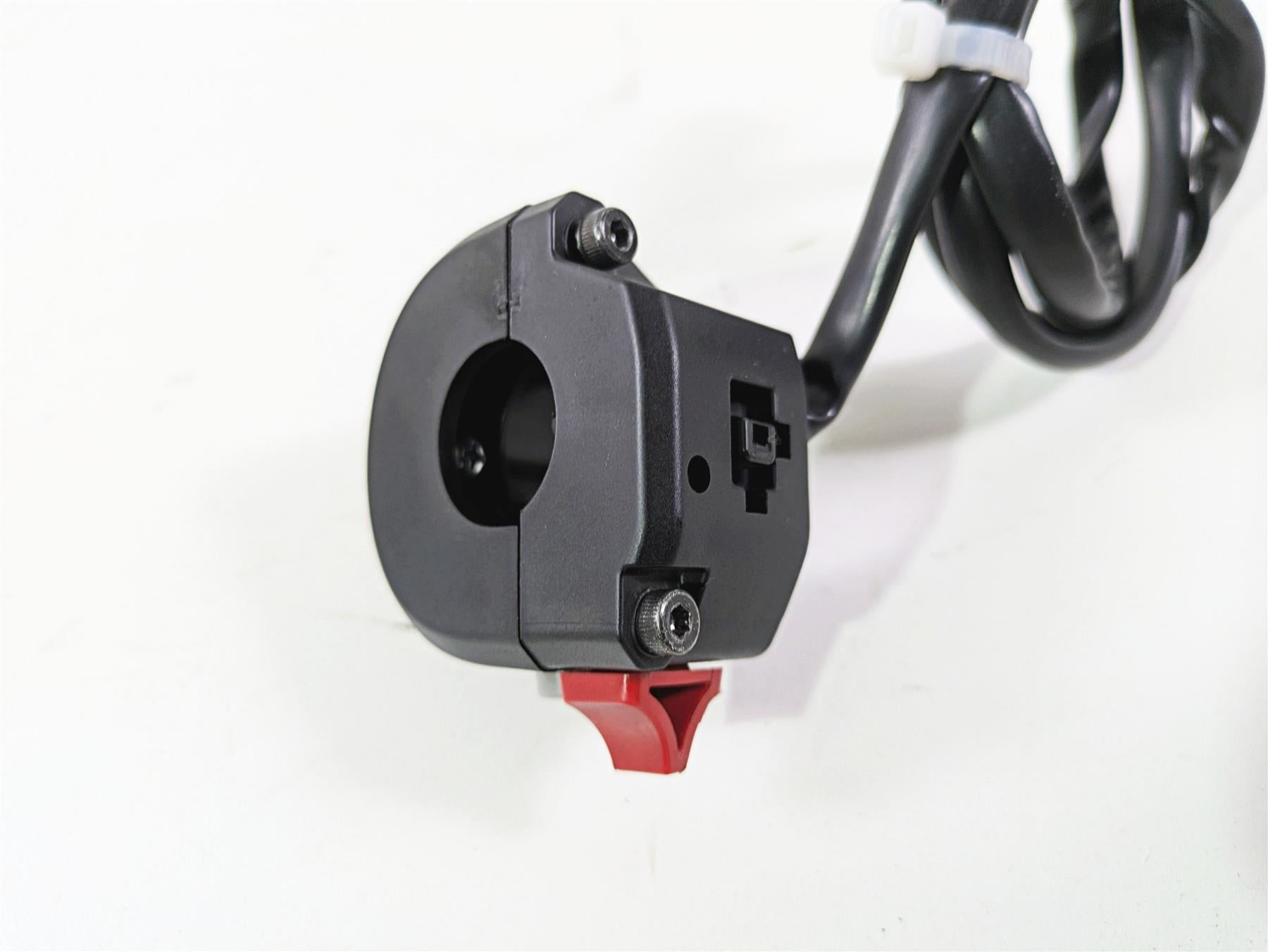 2019 Ducati Supersport 939 S Right Hand Start Stop Control Switch 65010243C {{ shop.shopifyCountryName }} - Mototech271