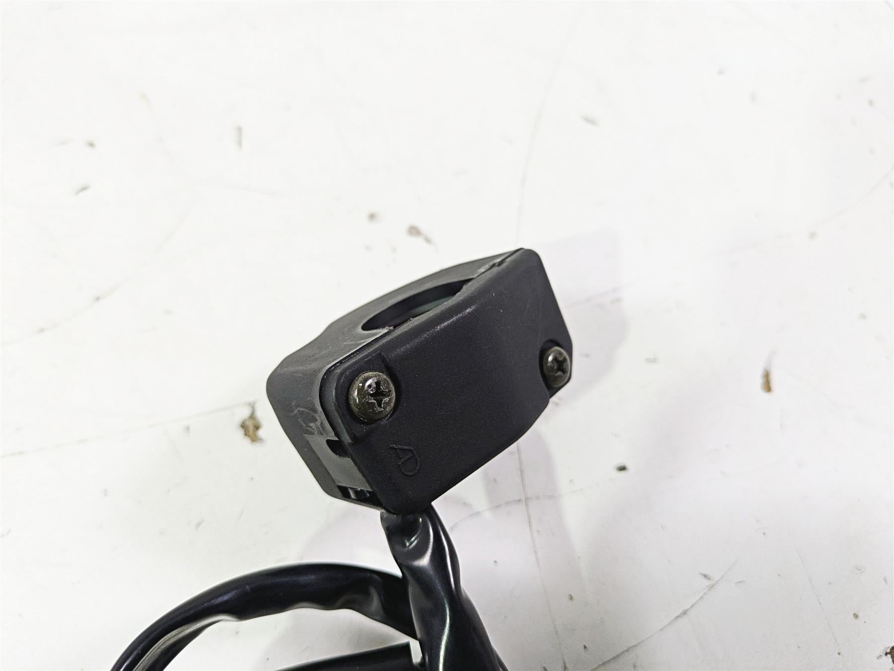 2005 Kawasaki ZX12R Ninja Right Hand Start Stop Control Switch 46091-1809 {{ shop.shopifyCountryName }} - Mototech271
