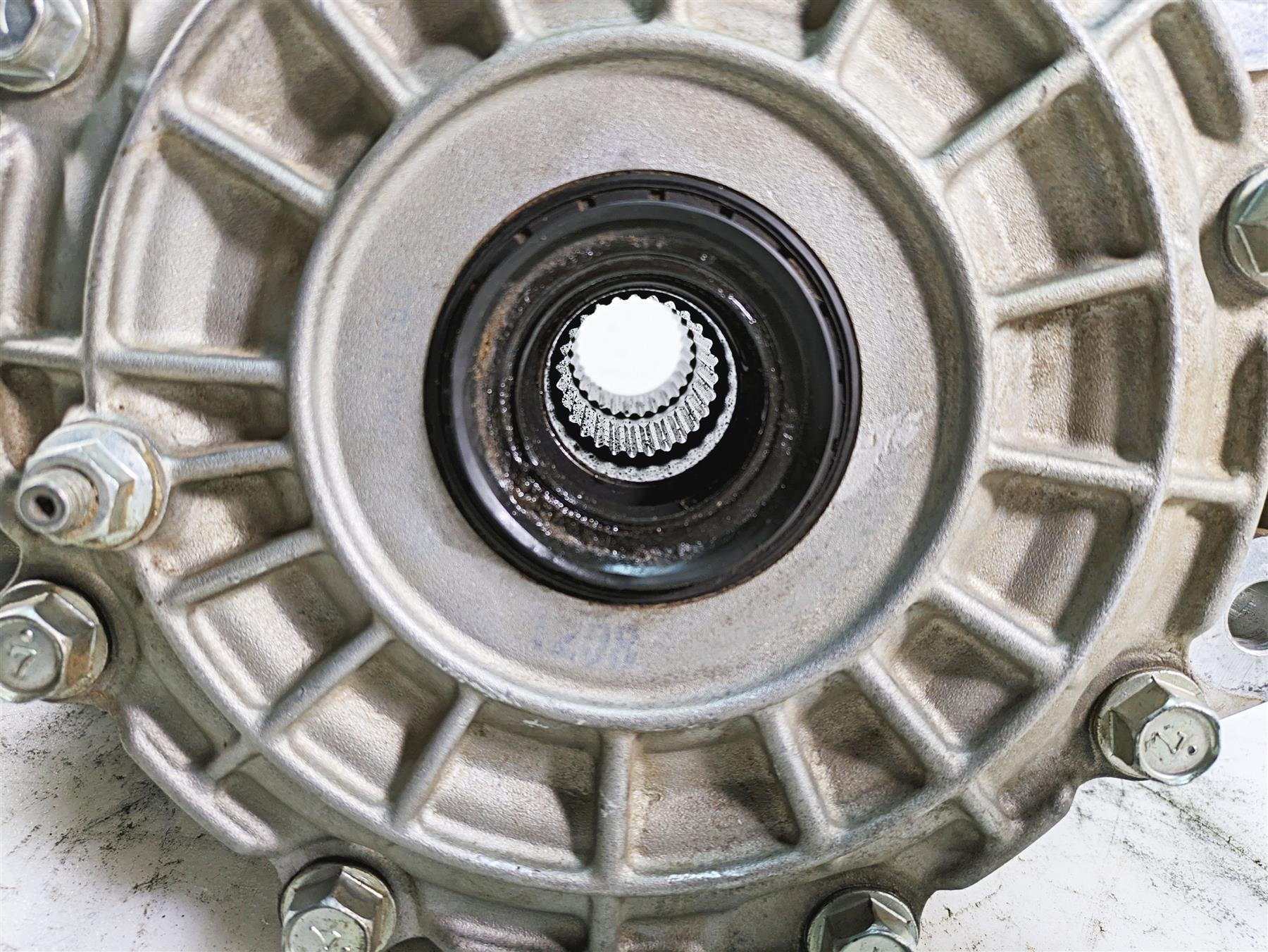 2018 Yamaha YXZ1000R EPS SS Rear Differential Diff Gear Box 1K 2HC ...