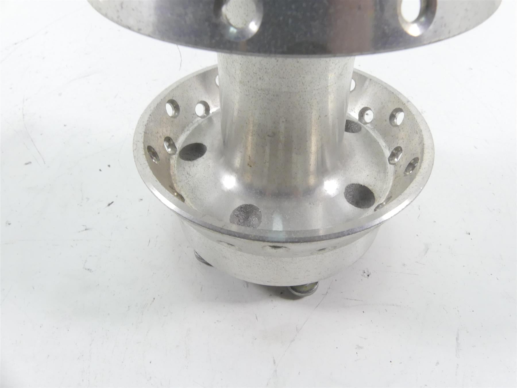 2010 Harley FXDWG Dyna Wide Glide Front Hub Wheel Rim 25mm 41325-10 {{ shop.shopifyCountryName }} - Mototech271