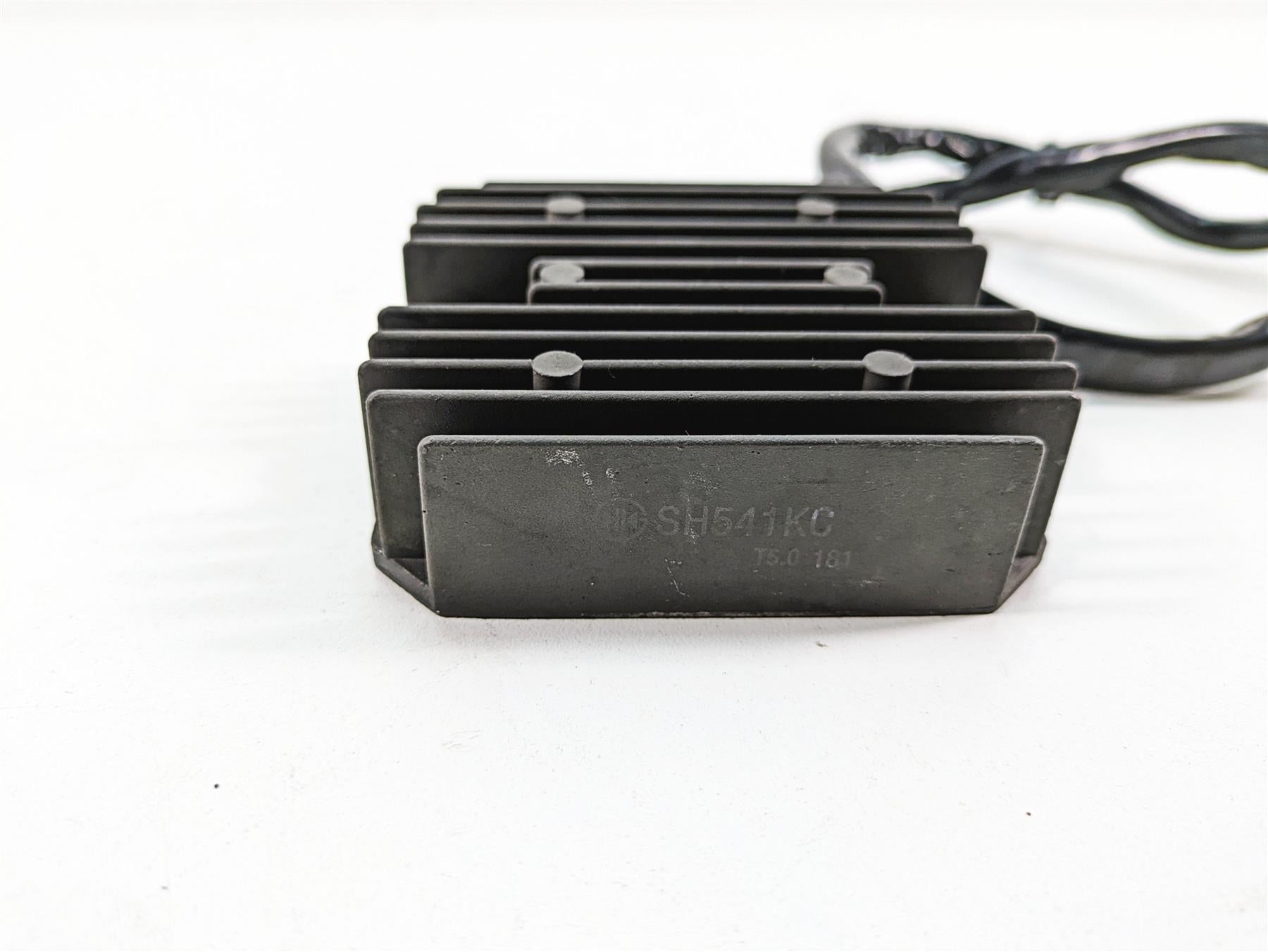 2006 Honda VT1100 C2 Shadow Rectifier Voltage Regulator 31600-MCK-A51 SH541KC {{ shop.shopifyCountryName }} - Mototech271