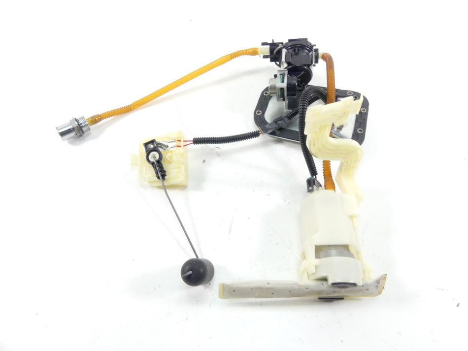 2017 Harley Softail FXSB Breakout Fuel Gas Petrol Pump & Sending Unit 75252-11A {{ shop.shopifyCountryName }} - Mototech271