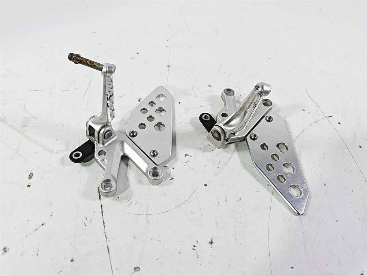 2008 Aprilia RSVR 1000 Factory Front Left Right Foot Peg Set AP8154069 AP8154070 {{ shop.shopifyCountryName }} - Mototech271