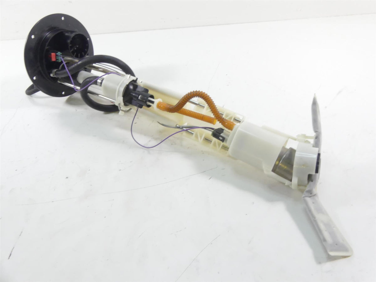 2013 Harley Davidson VRSCF Muscle Fuel Gas Petrol Pump -Tested Video 75310-07 {{ shop.shopifyCountryName }} - Mototech271