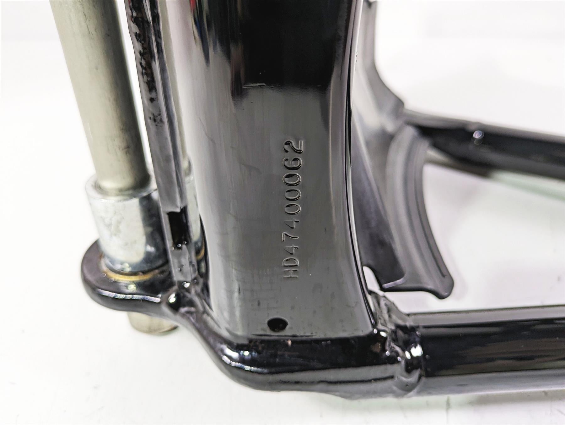 2019 Harley FLHCS Softail Heritage Rear Swingarm + Guards & Axle 47400099BHP {{ shop.shopifyCountryName }} - Mototech271